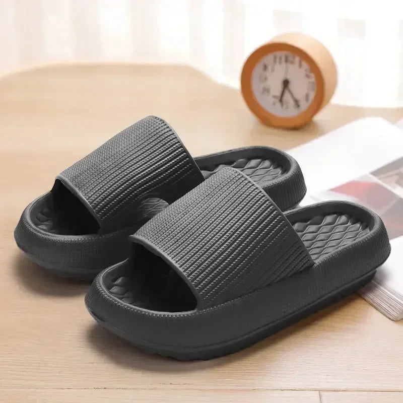 Chinelo Nuvem Antiderrapante