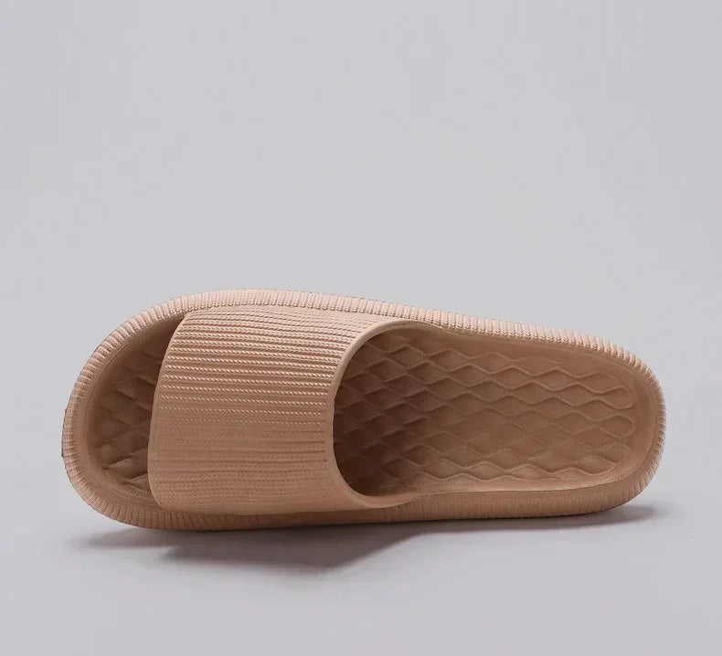 Chinelo Nuvem Antiderrapante