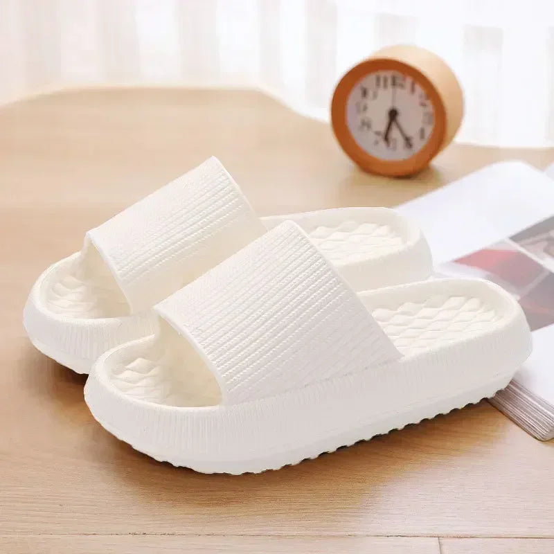 Chinelo Nuvem Antiderrapante